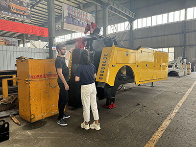 An ISUZU GIGA Rotary Wrecker Truck Arrives in Central Asia