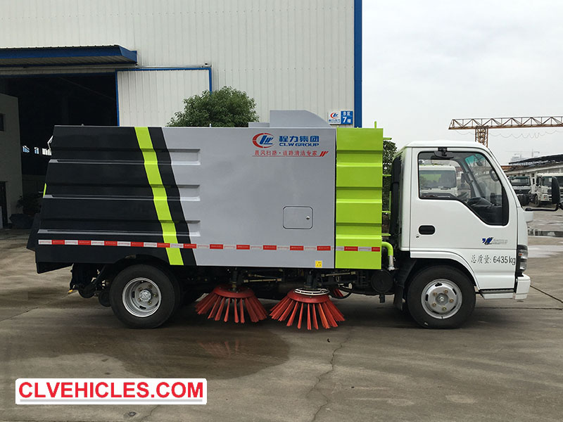 ISUZU street sweeper truck