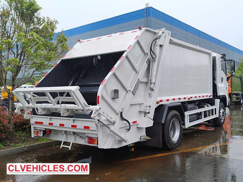 ISUZU GIGA garbage truck