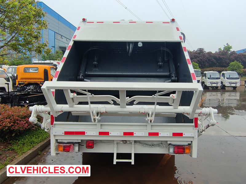 ISUZU GIGA garbage compactor