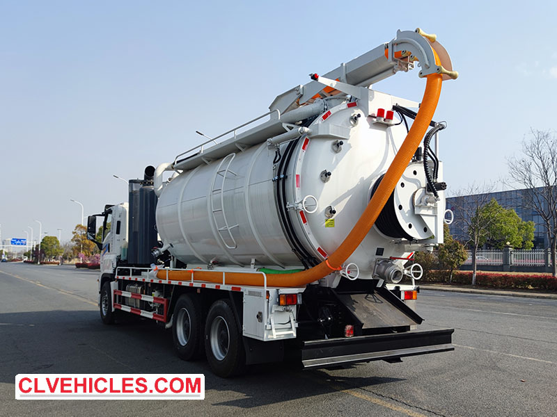 ISUZU Sewage suction truck