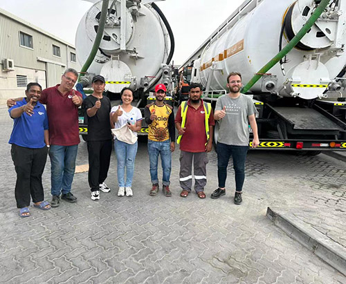 ISUZU Vacuum Tank Truck In United Arab Emirates